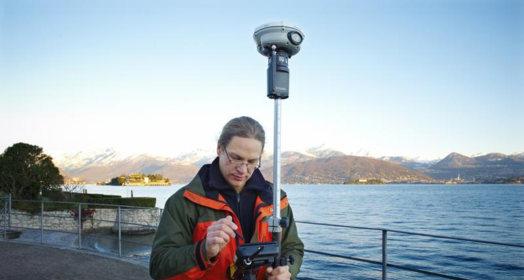 天寶Trimble R8 GNSS 接收機(jī) 天寶Trimble R8 GNSS 接收機(jī)